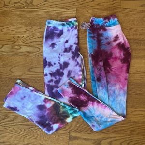 Two Girls Tie Dye Leggings Both Size L